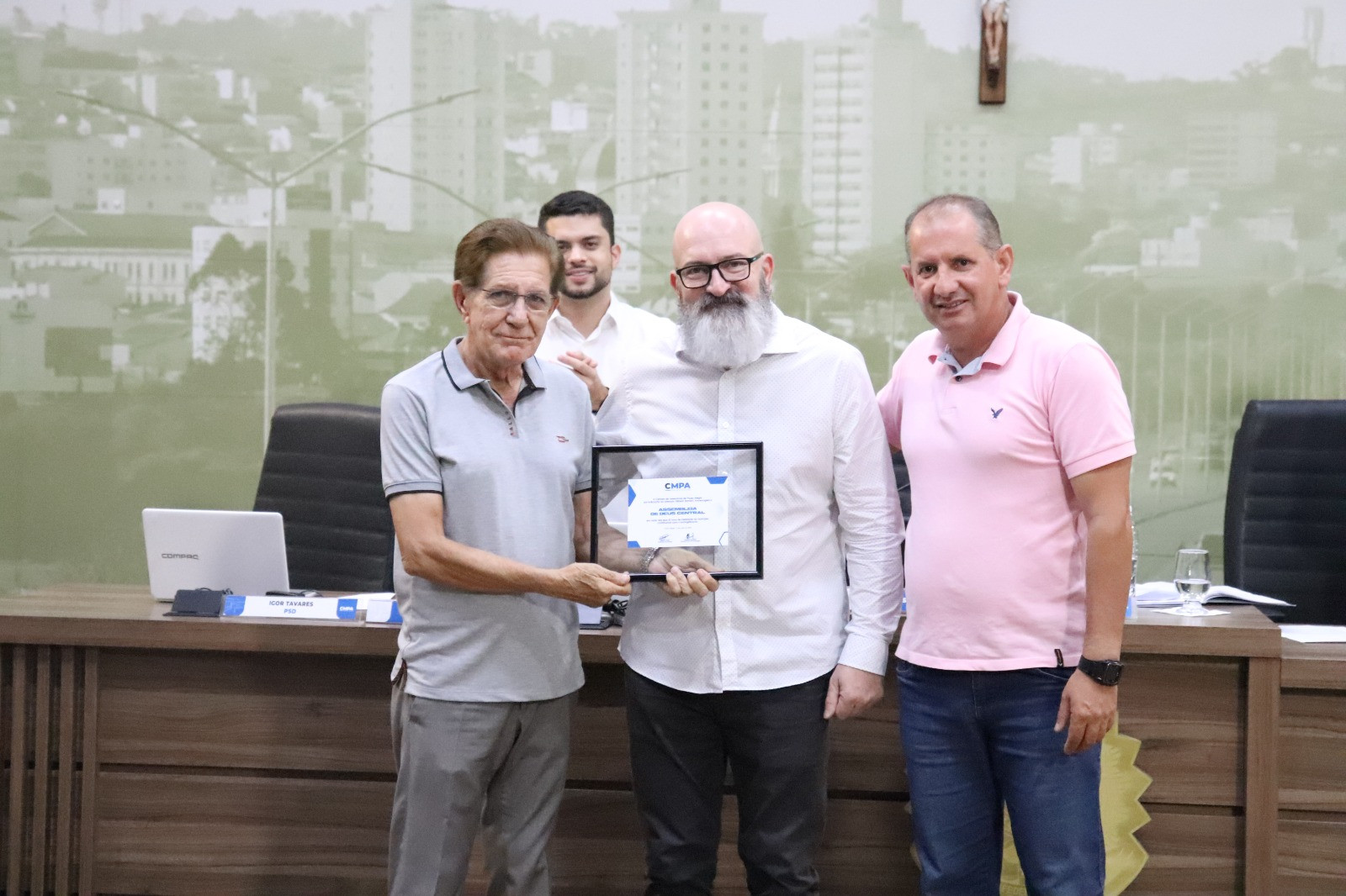Imagem 1 da notícia: Igreja Evangélica Assembleia de Deus Central de Pouso Alegre é homenageada na Câmara