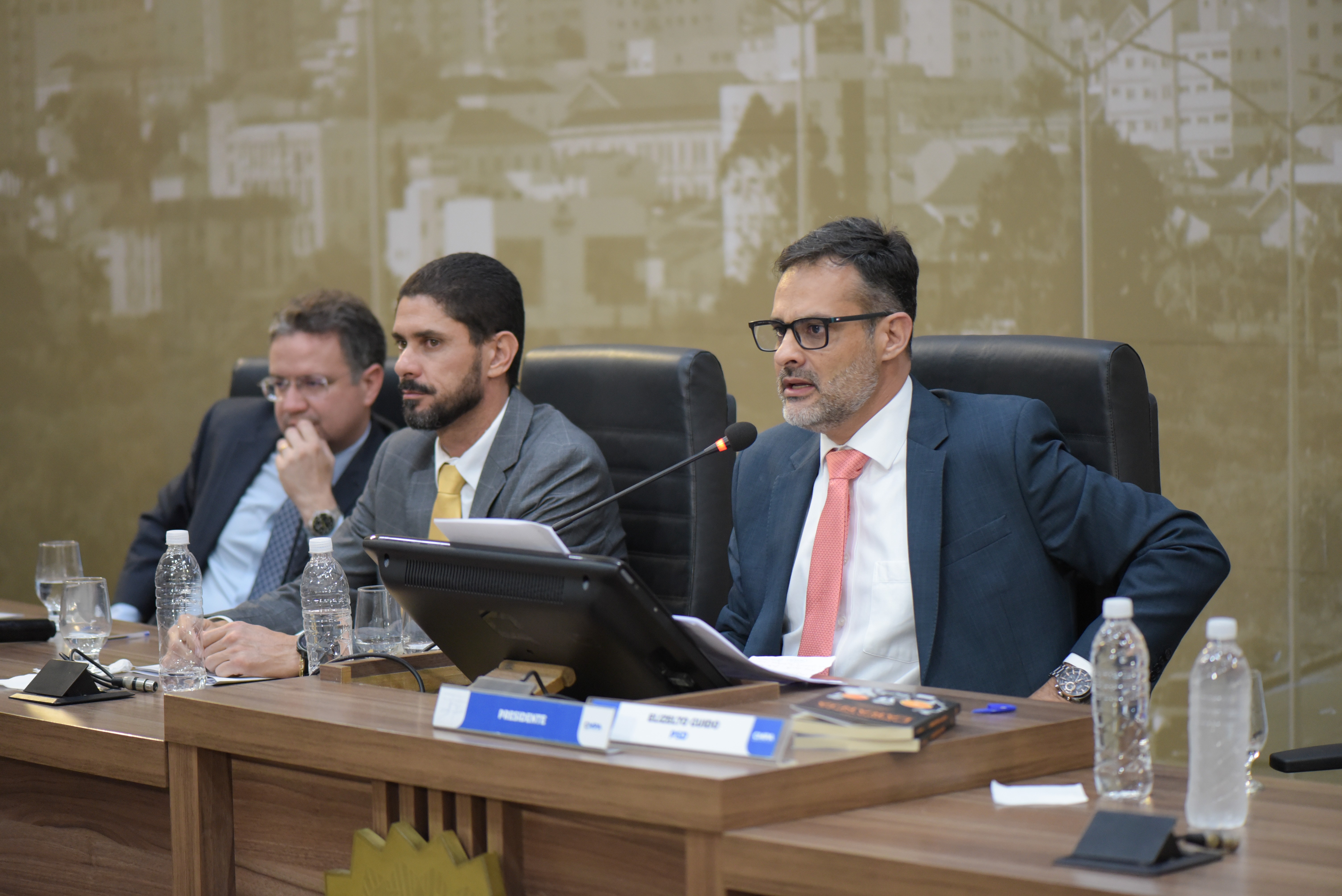 Imagem 1 da notícia: Simpósio Políticas Públicas e o TRF-6 é realizado na Câmara