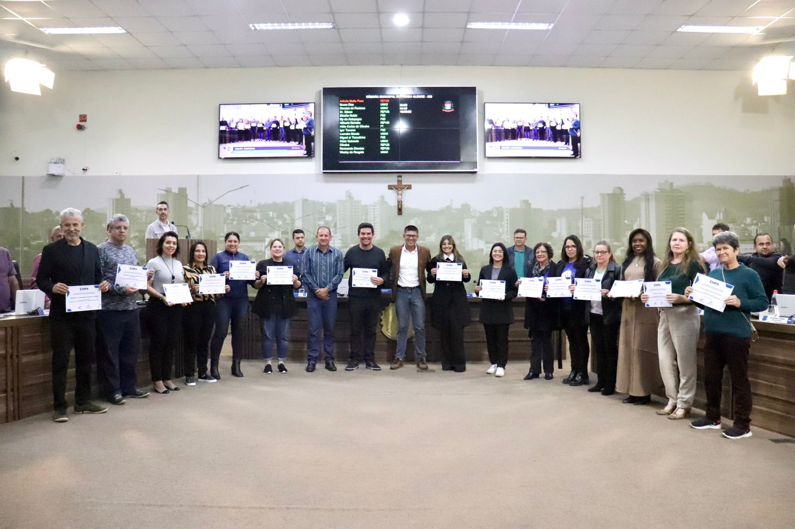 Imagem 1 da notícia: Conselheiros municipais recebem homenagem na Câmara de Vereadores