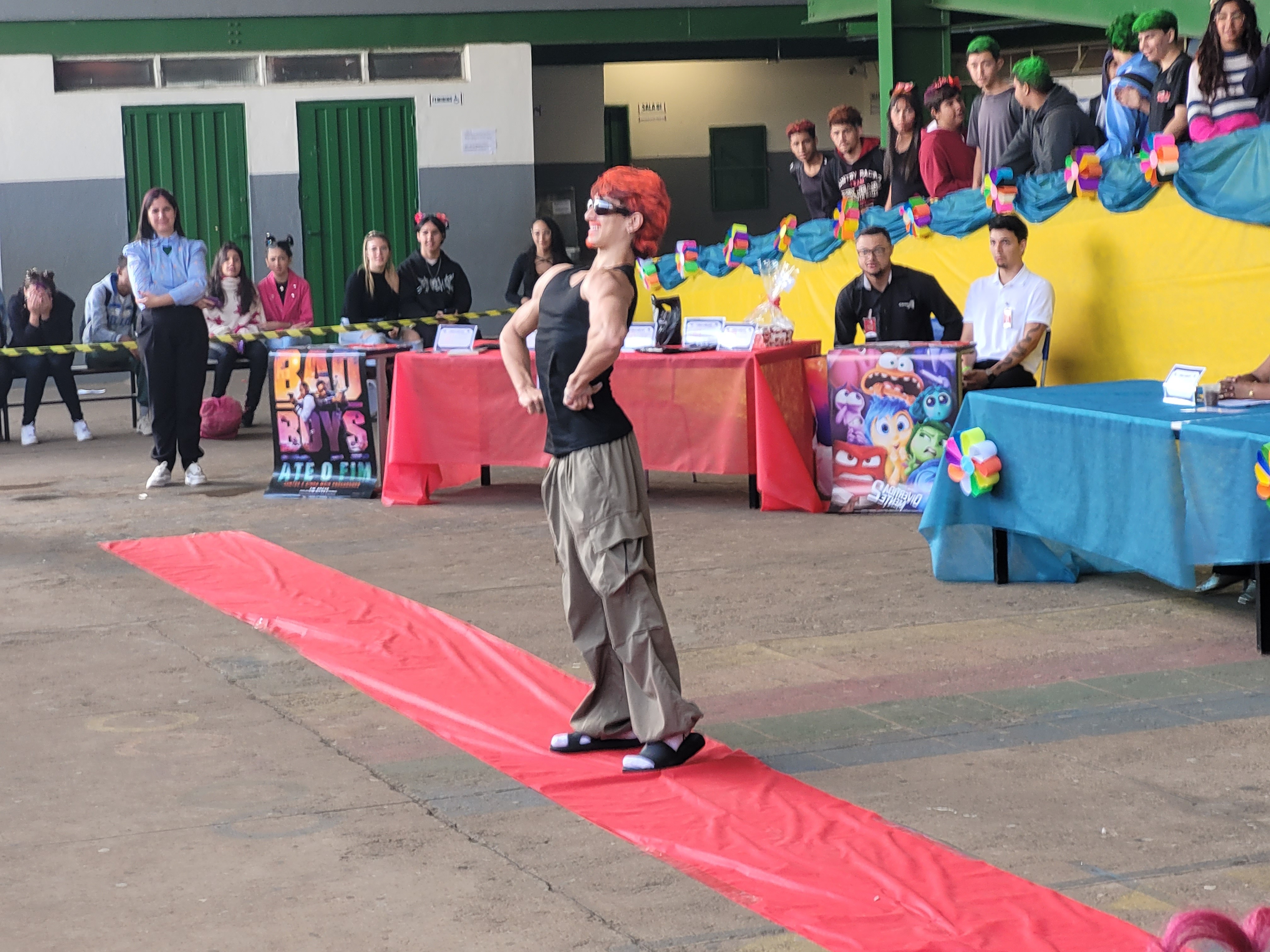 Imagem 5 da notícia: Vereador acompanha Concurso Cabelo Maluco da Escola Estadual Virgília Paschoal