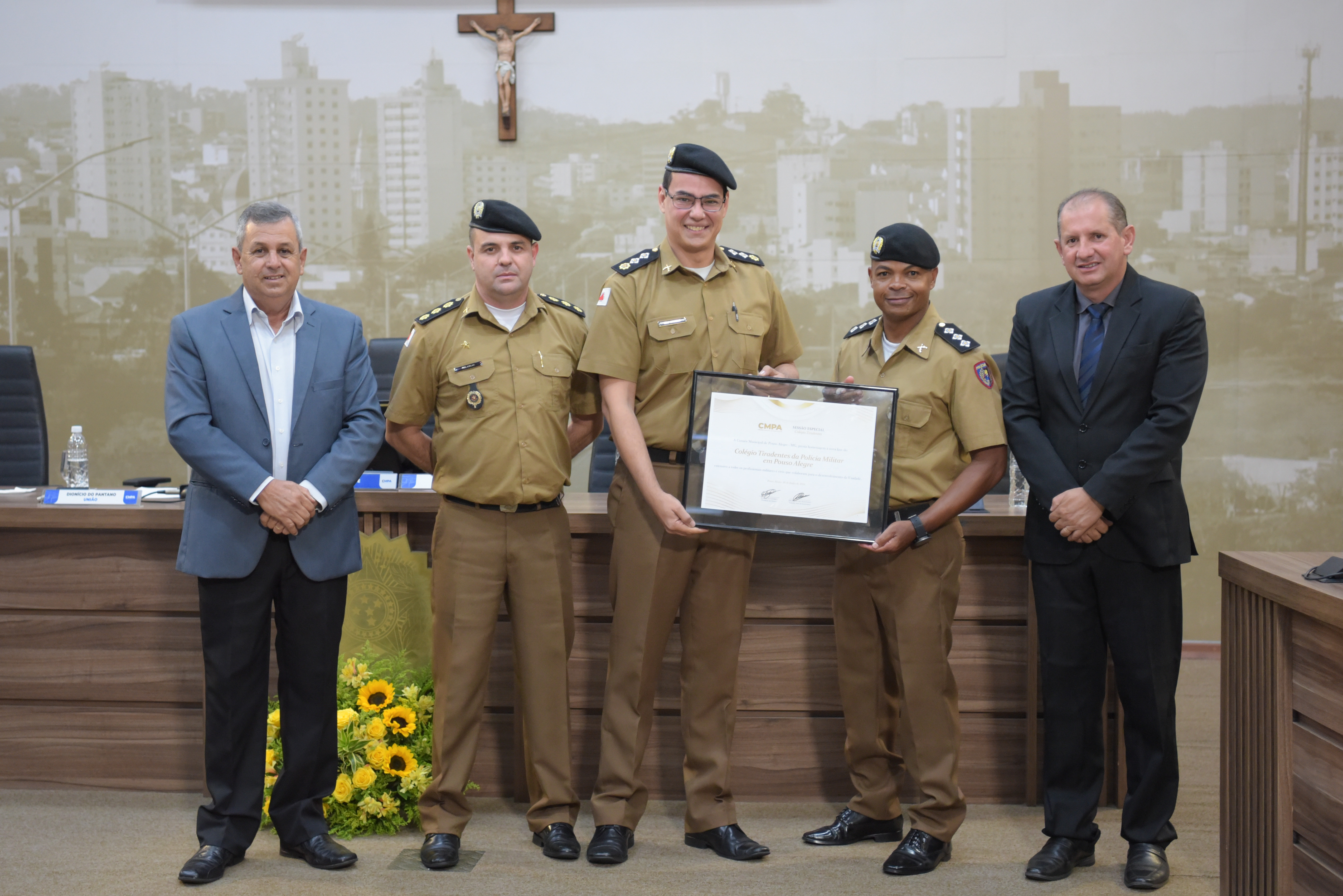 Imagem 3 da notícia: Nova fase do Colégio Tiradentes de Pouso Alegre é celebrada na Câmara