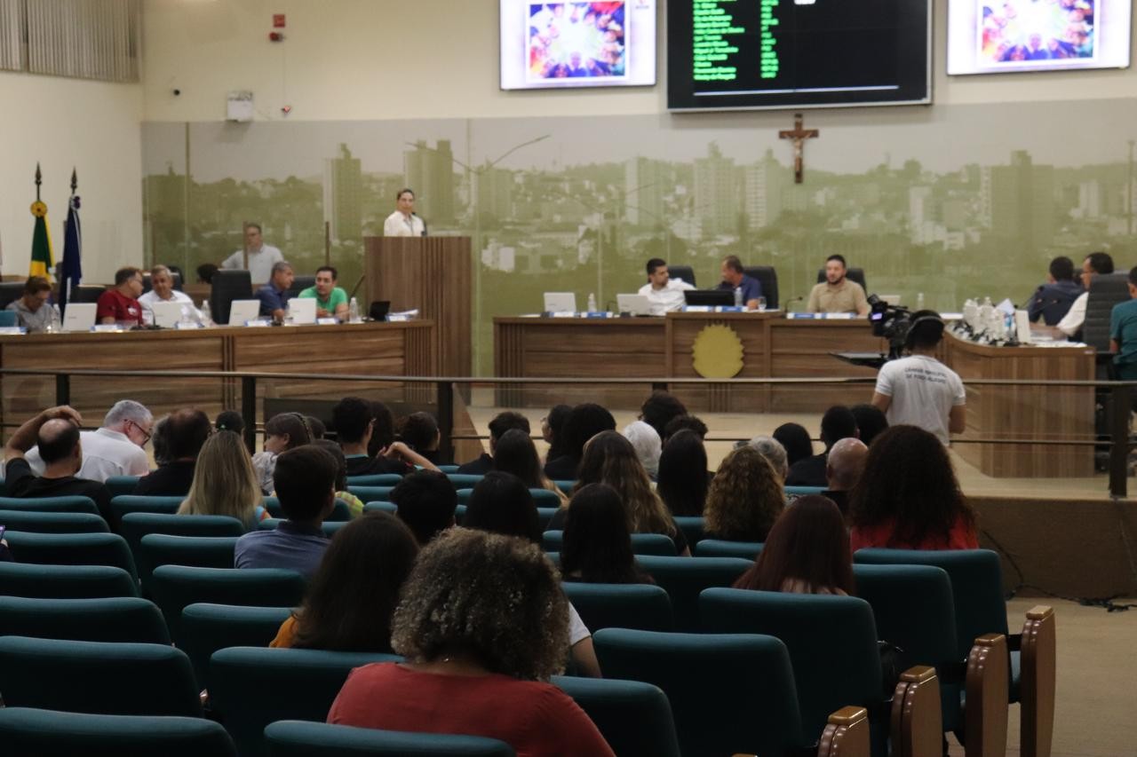 Imagem 1 da notícia: Câmara constitui CPI para apurar se houve irregularidades no contrato celebrado entre Prefeitura e a empresa Engetech