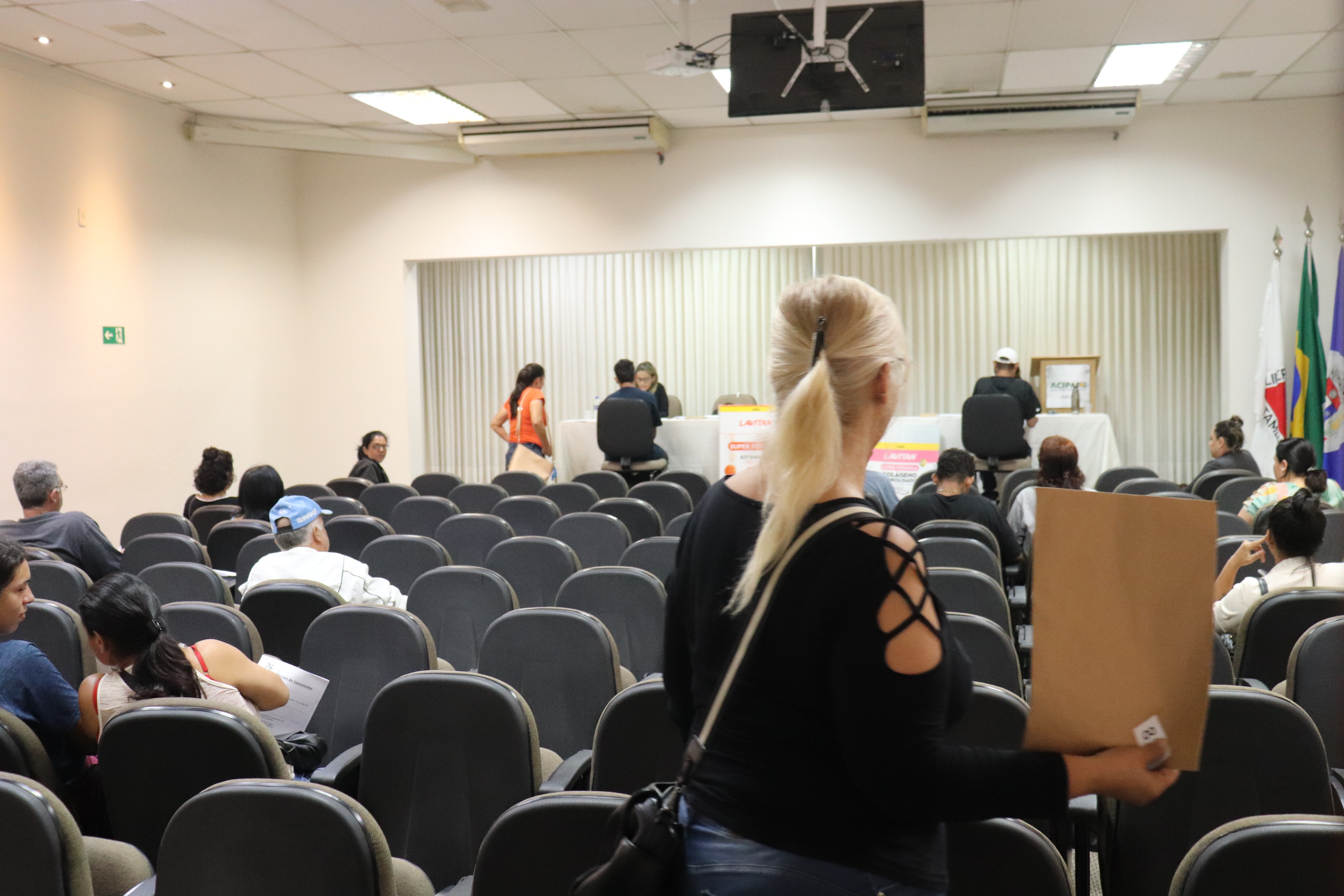Imagem 2 da notícia: CAC da Câmara participa de Feirão de Empregos da CIMED