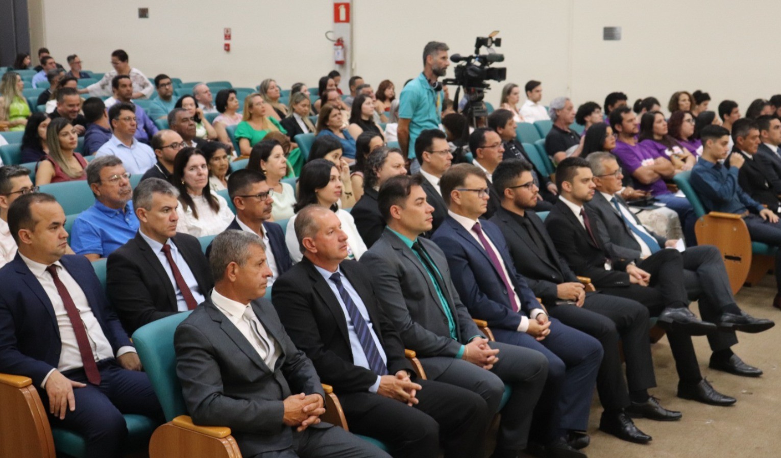 Imagem 1 da notícia: Eleitos em 2024 são diplomados na Câmara pela Justiça Eleitoral
