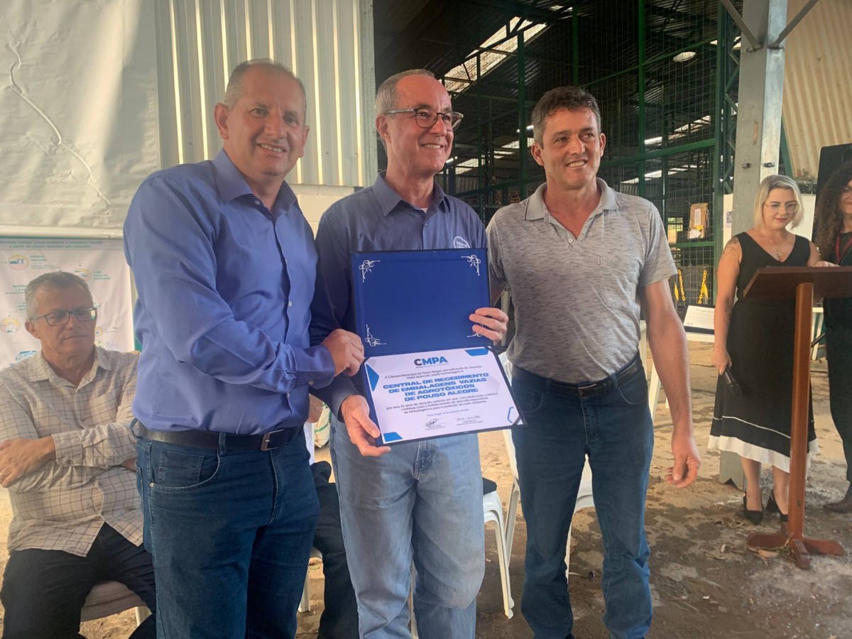 Imagem 2 da notícia: Vereadores participam das comemorações dos 25 anos da Central de Recebimento de Embalagens Vazias de Agrotóxicos em Pouso Alegre